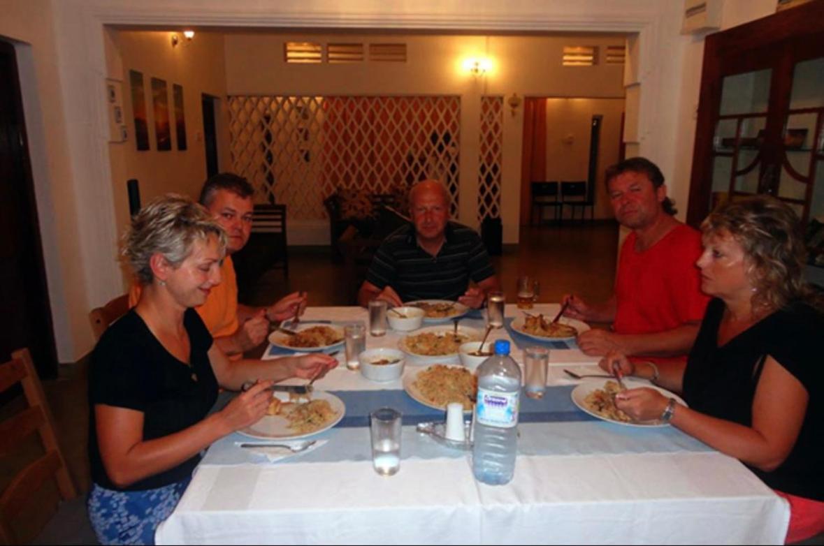 Dions Guest House Negombo Dış mekan fotoğraf
