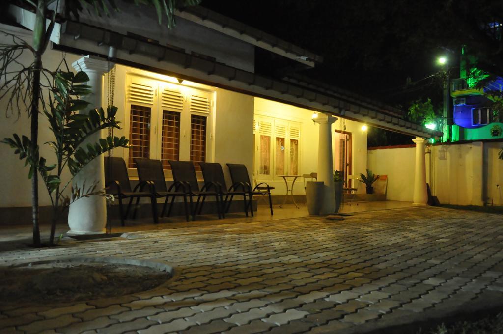 Dions Guest House Negombo Dış mekan fotoğraf