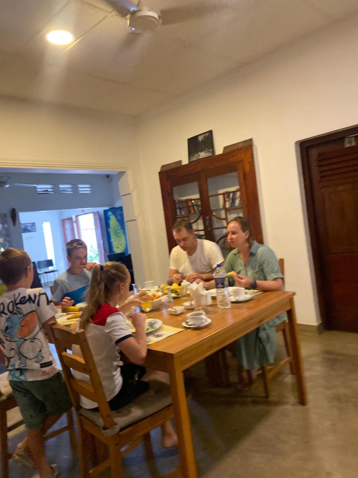 Dions Guest House Negombo Dış mekan fotoğraf