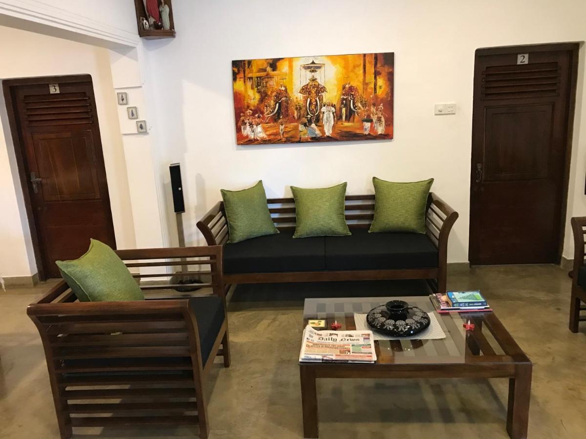 Dions Guest House Negombo Dış mekan fotoğraf